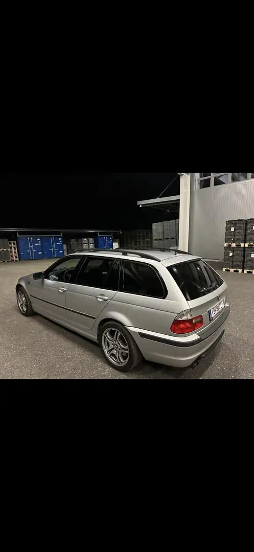 BMW 330 330xd touring Österreich-Paket Aut. - 1
