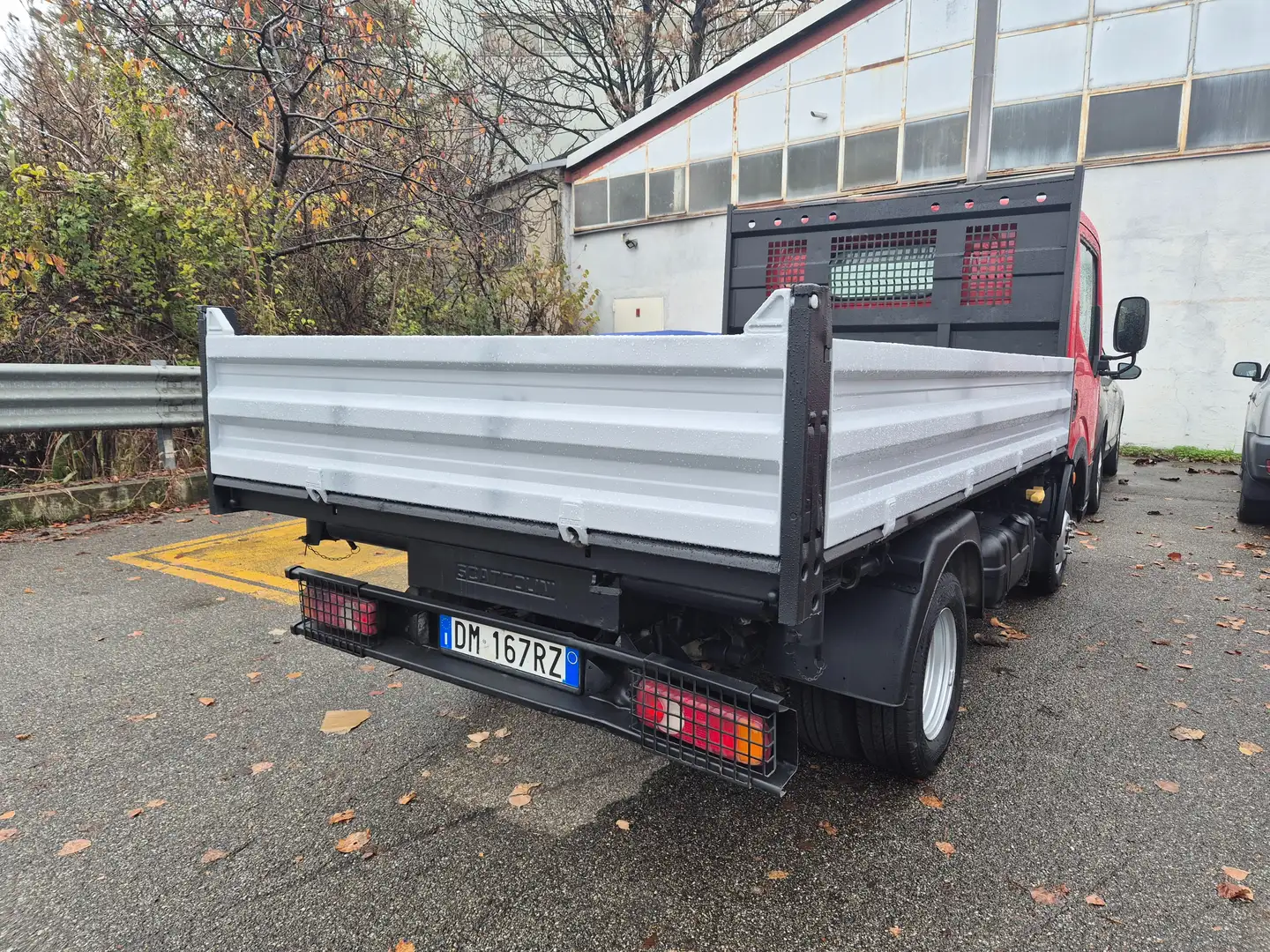 Nissan Cabstar Rood - 2