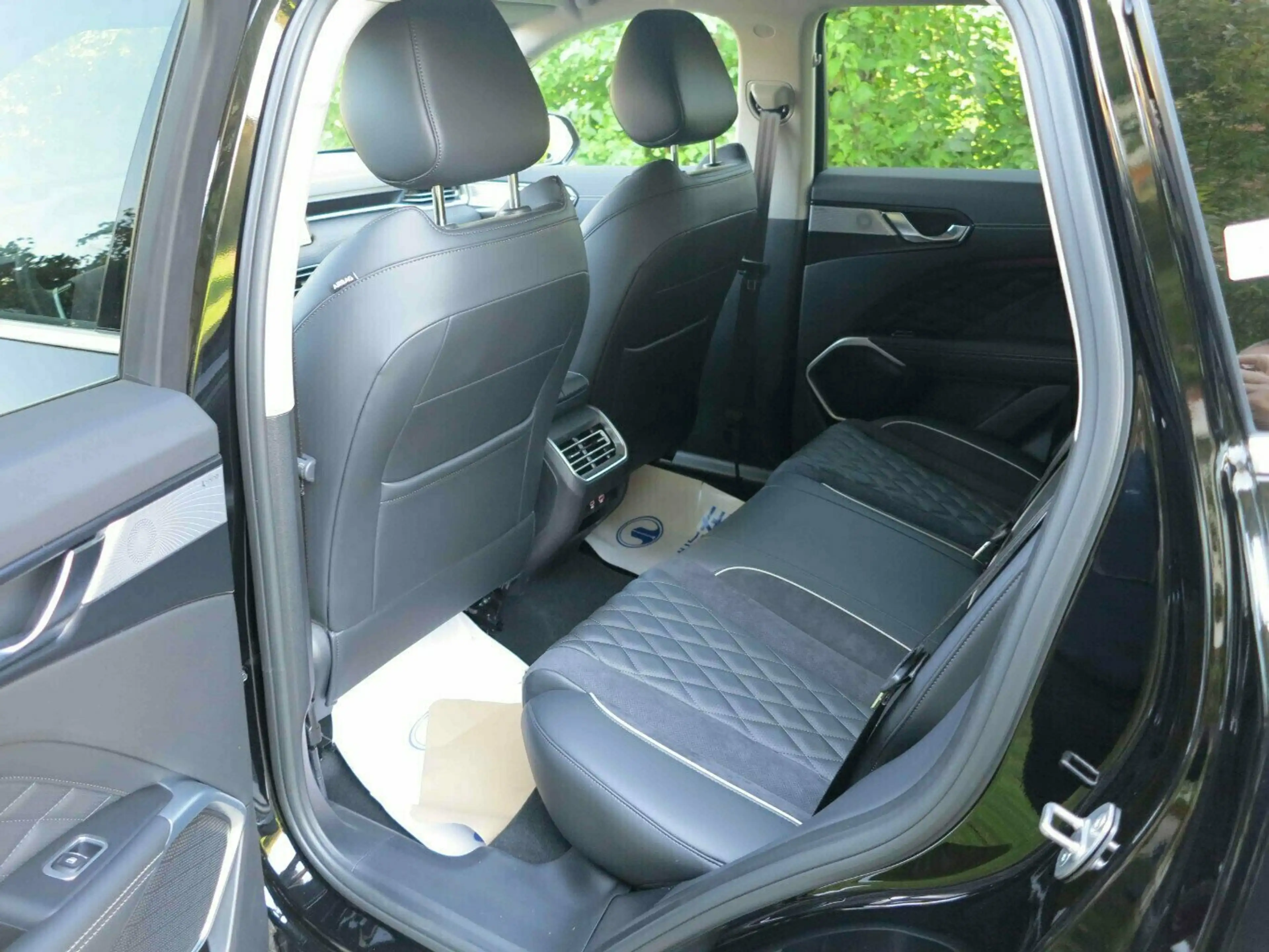 GWM WEY 03 2.0 PHEV 270KW/367PS Luxury — photo 9