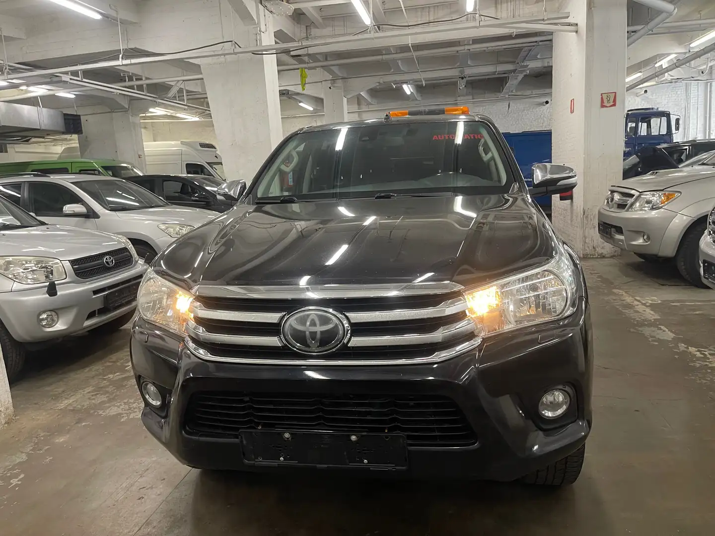 Toyota Hilux 2.4 D-4D 4WD Comfort Export Negro - 1