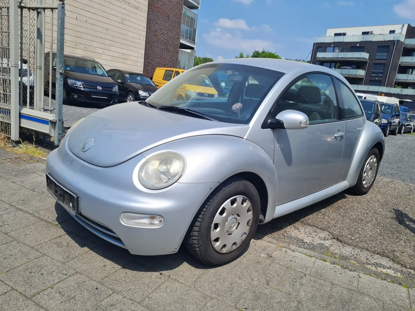 Volkswagen New Beetle 1.6,TÜV NEU Zilver - 1