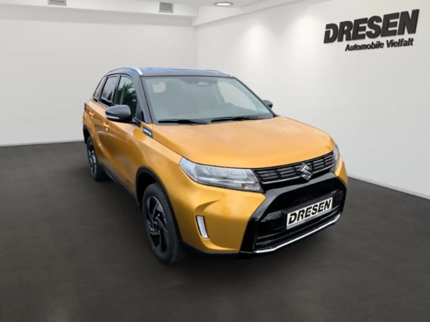 Suzuki Vitara COMFORT+ 1.5 Hybrid Panoramadach+Navi+Rückfahrkame Orange - 2