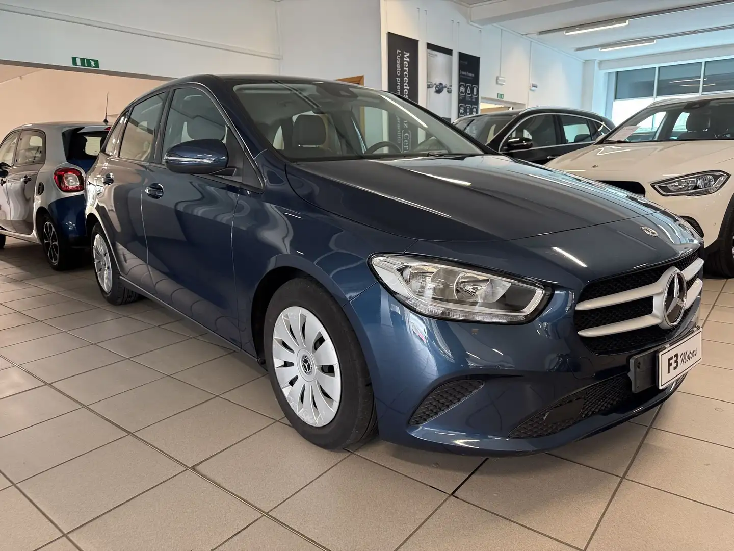 Mercedes-Benz B 180 B 180 d Automatic Executive Blu/Azzurro - 2
