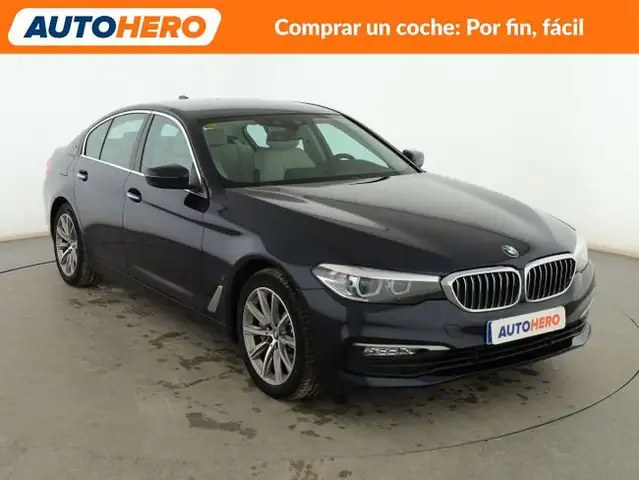 BMW 5 Series view 8