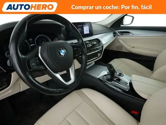 BMW 5 Series view 12