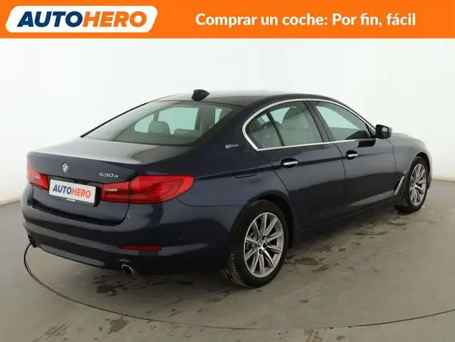 BMW 5 Series view 6