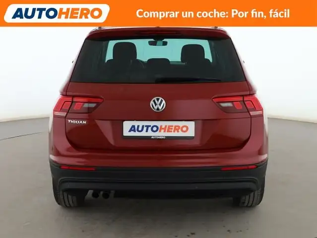 Volkswagen Tiguan view 5