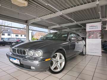 2.7 D XJ6 Executive Xenon Navigation 19" Zoll