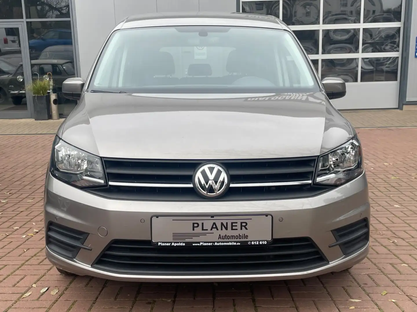 Volkswagen Caddy 1 Hand 7.Sitzer Sitzh. HU/AU Service neu Beige - 2