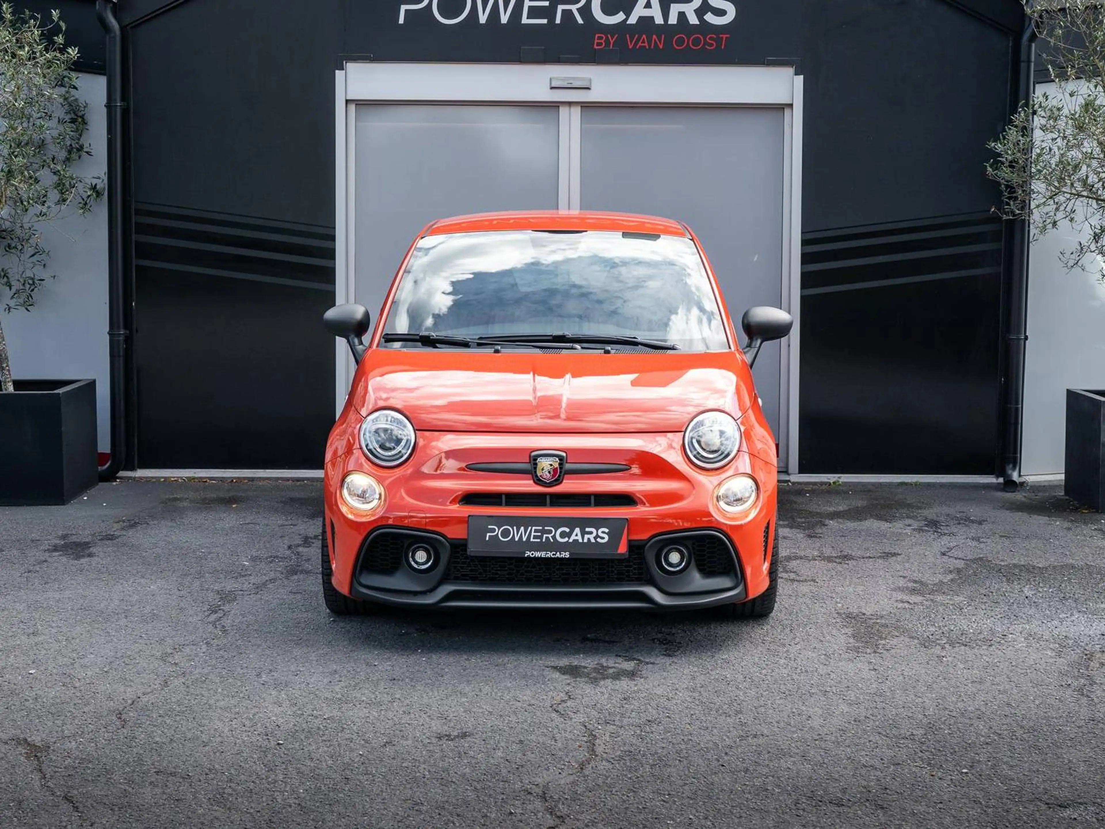 Abarth 695 Competizione | Beats | Monza Sportuitlaat | — photo 2