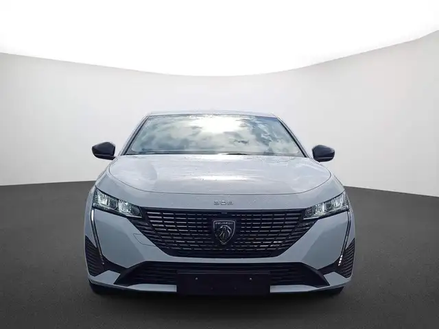 Peugeot 308 view 2