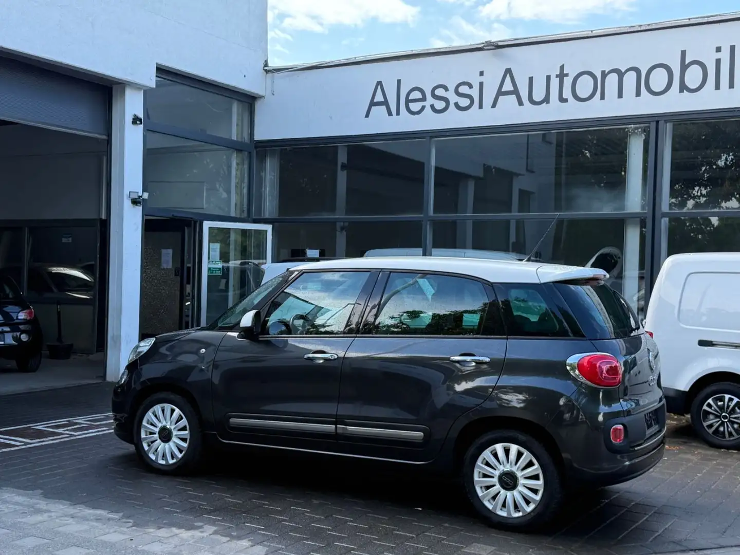 Fiat 500L MYSTYLE Schwarz - 2