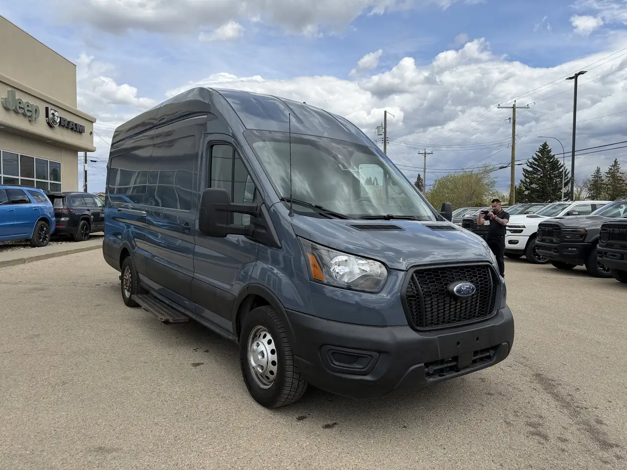 Ford Transit Cargo Van снимка Ford Transit Cargo Van