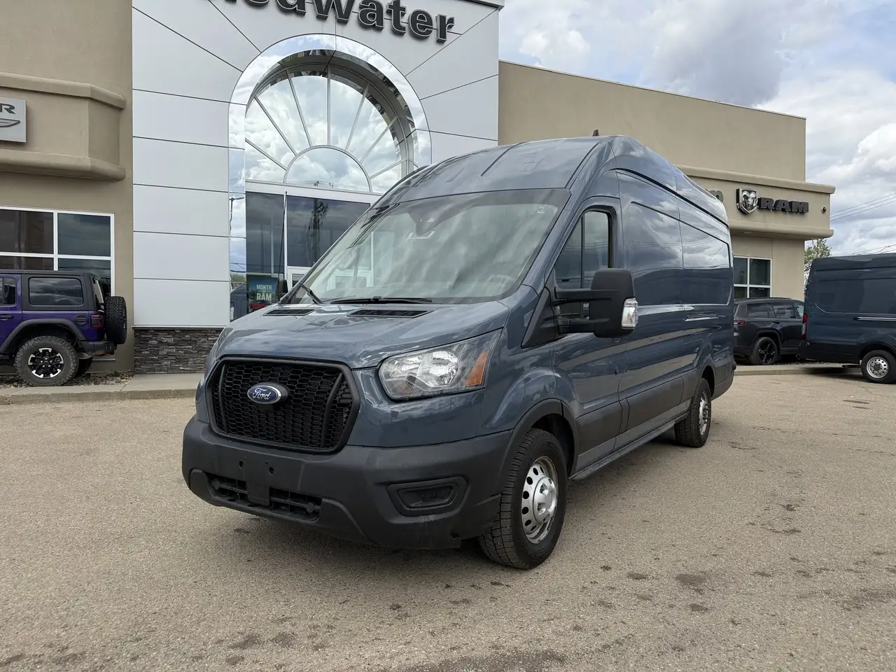 Ford Transit Cargo Van снимка Ford Transit Cargo Van