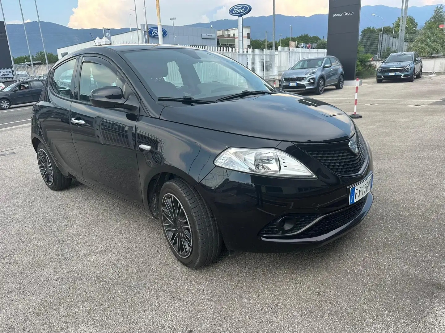Lancia Ypsilon Ypsilon 12 69cv Platinum S&S Noir - 2