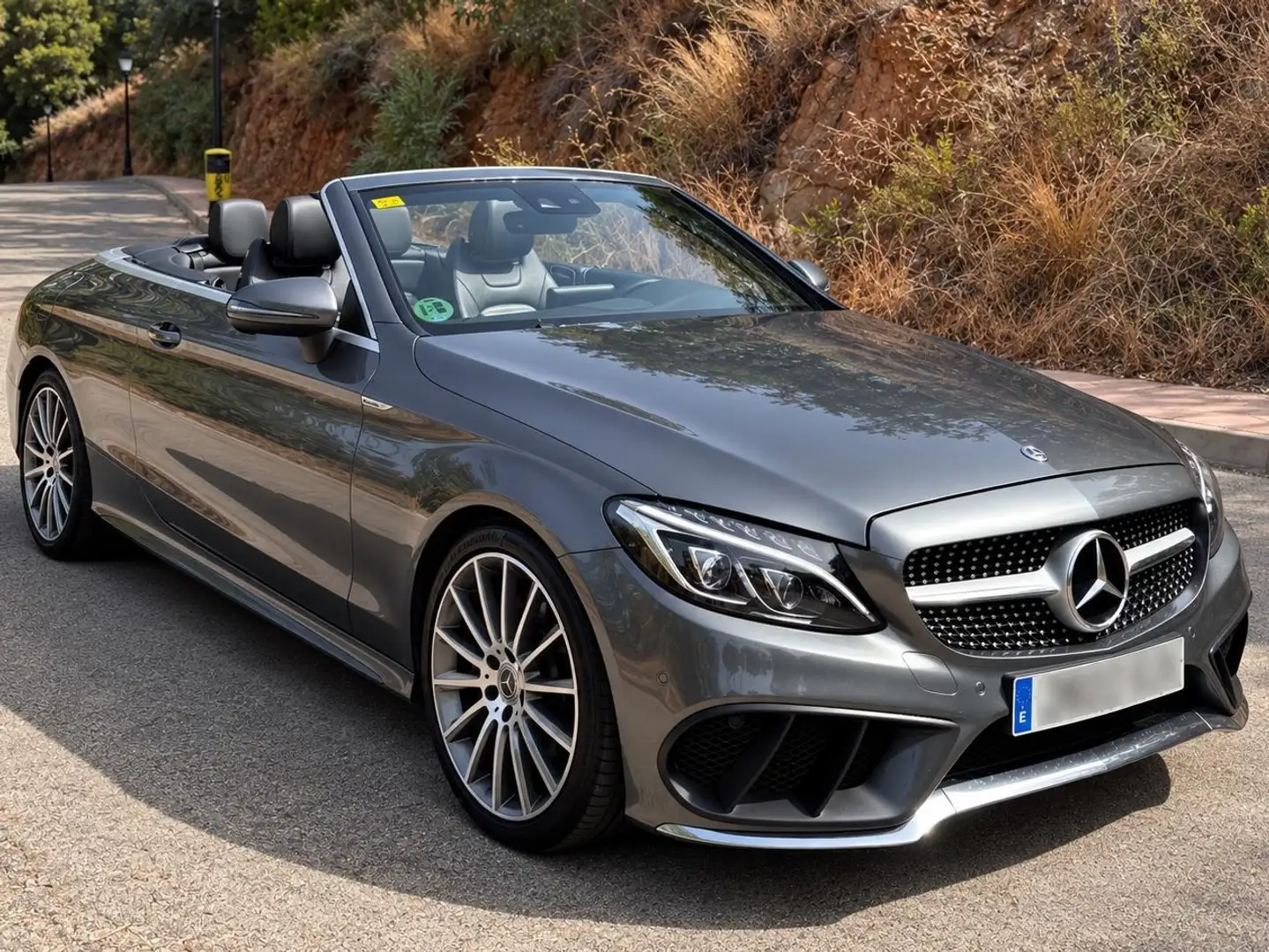 Mercedes-Benz C 220 Cabrio AMG LIne Gris - 1