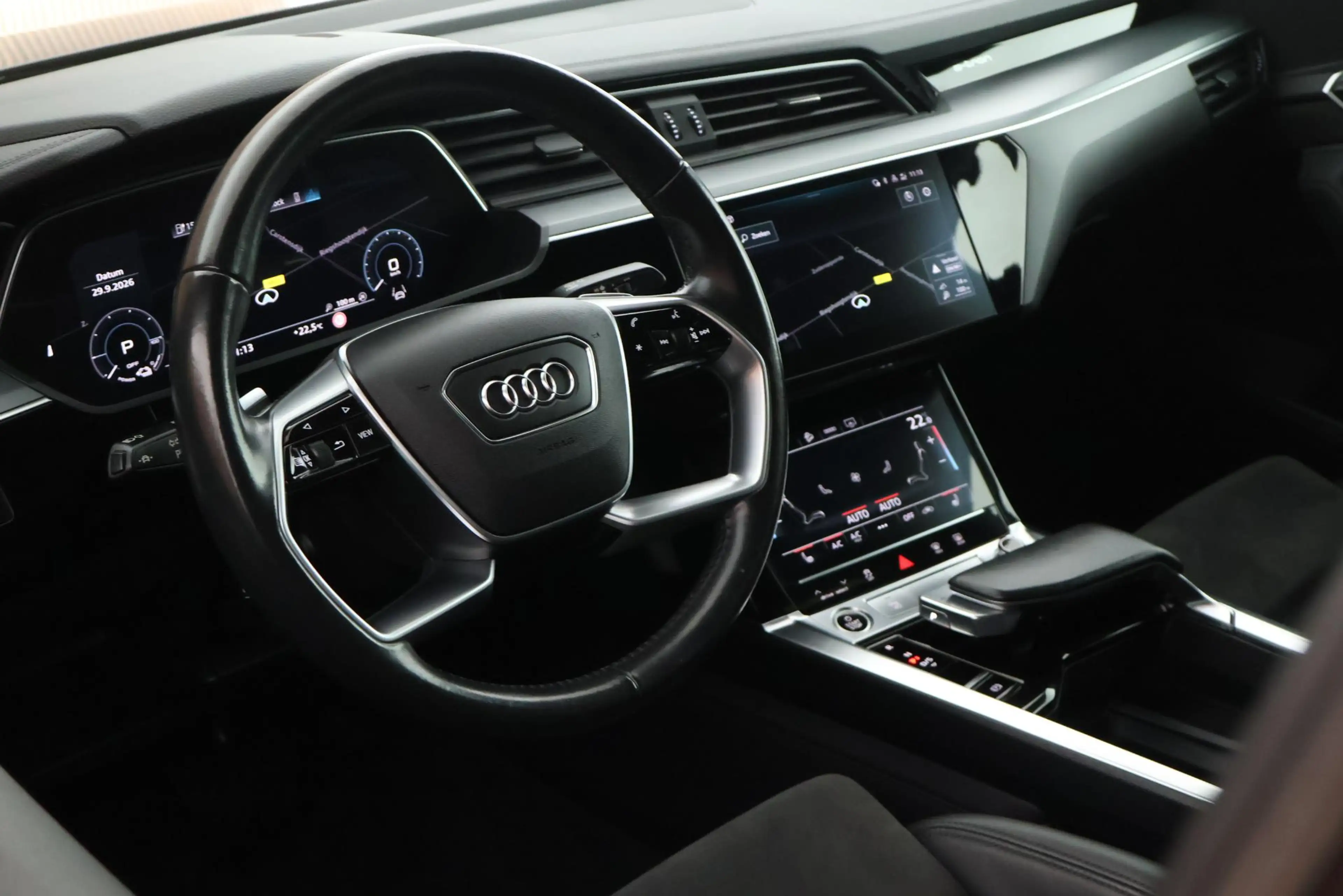 Audi e-tron Sportback 55 408pk quattro Business edition Plus 9 — photo 3