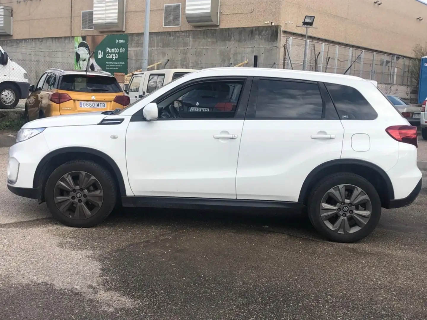 Suzuki Vitara 1.4T GLE 2WD Blanco - 2