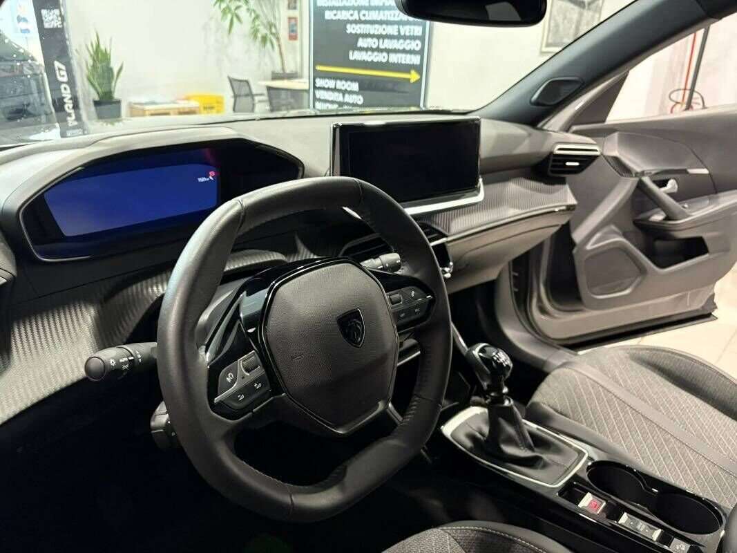 Peugeot 2008 - Immagine 6