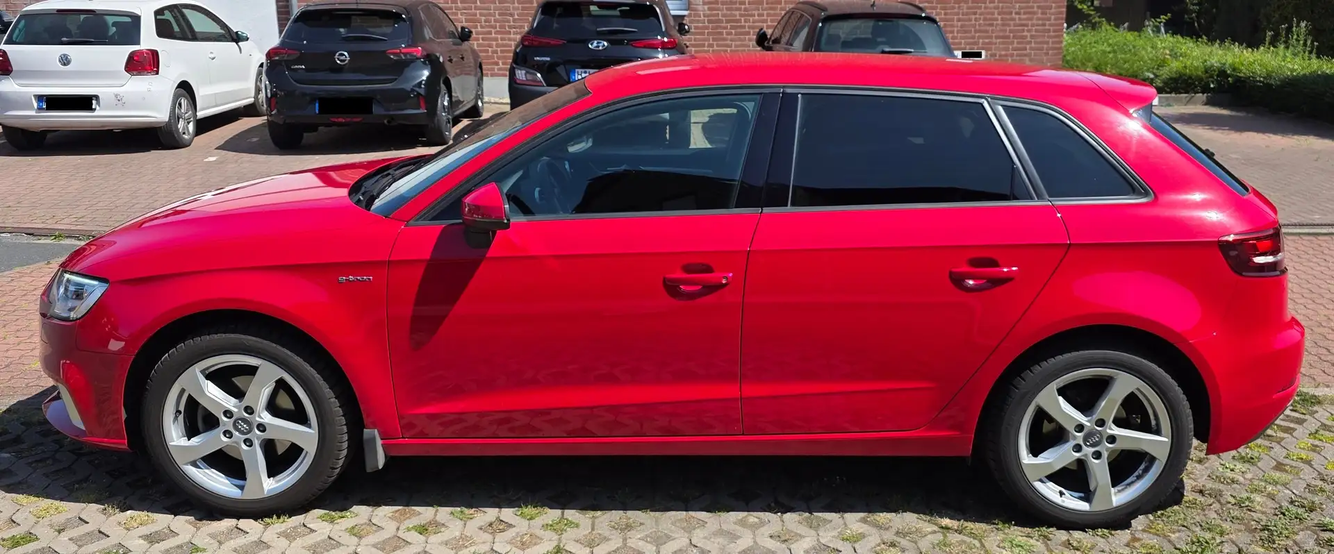 Audi A3 A3 Sportback g-tron 1.4 TFSI g-tron Sportback spor Rot - 2