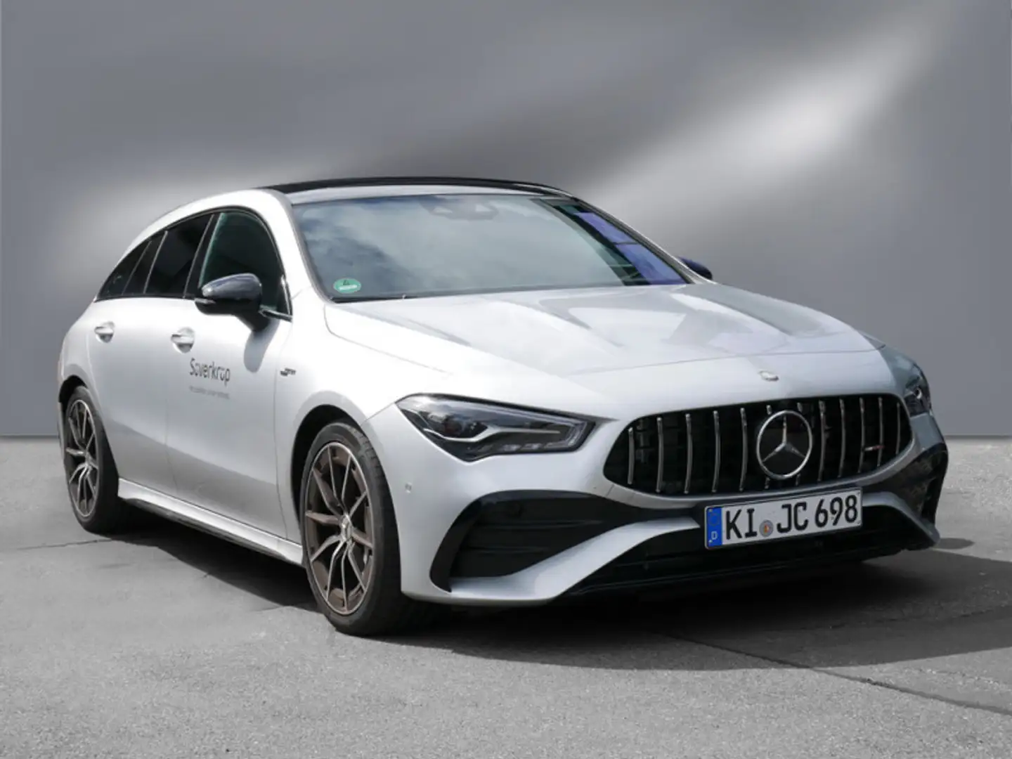Mercedes-Benz CLA 35 AMG Shooting Brake AMG CLA 35 4M Shooting B Silber - 2