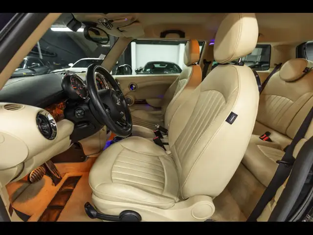Mini Cooper Cooper view 10