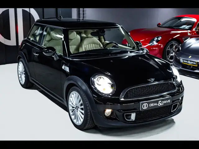 Mini Cooper Cooper view 6