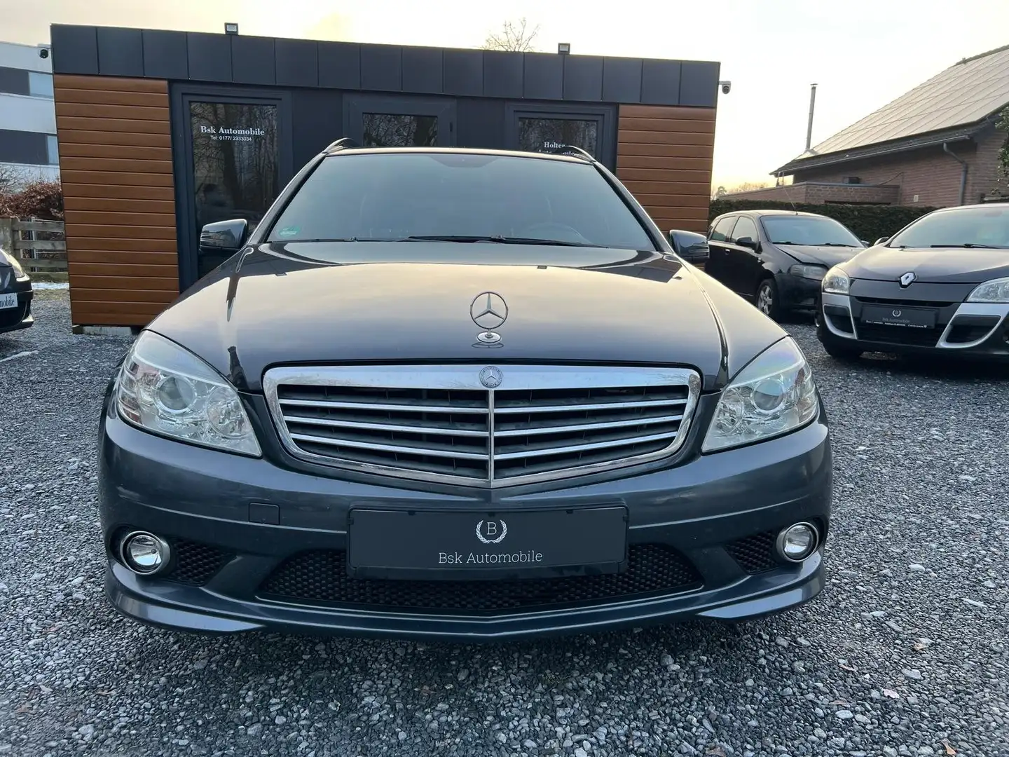 Mercedes-Benz C 180 AMG inkl. GARANTIE Automatik AHK Standhzg Tempomat Gris - 2