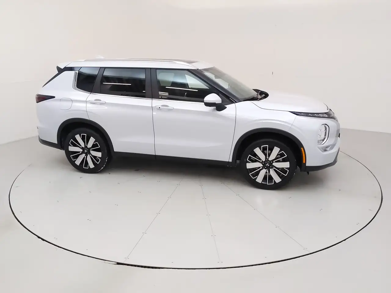 Mitsubishi Outlander снимка Mitsubishi Outlander
