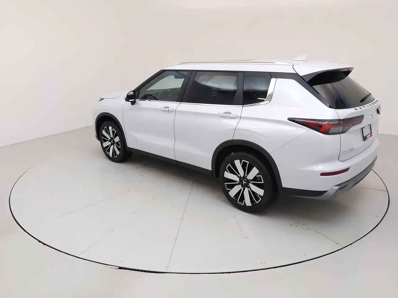 Mitsubishi Outlander снимка Mitsubishi Outlander