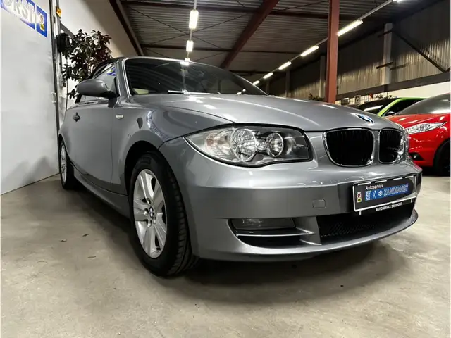 BMW 1 Series view 7