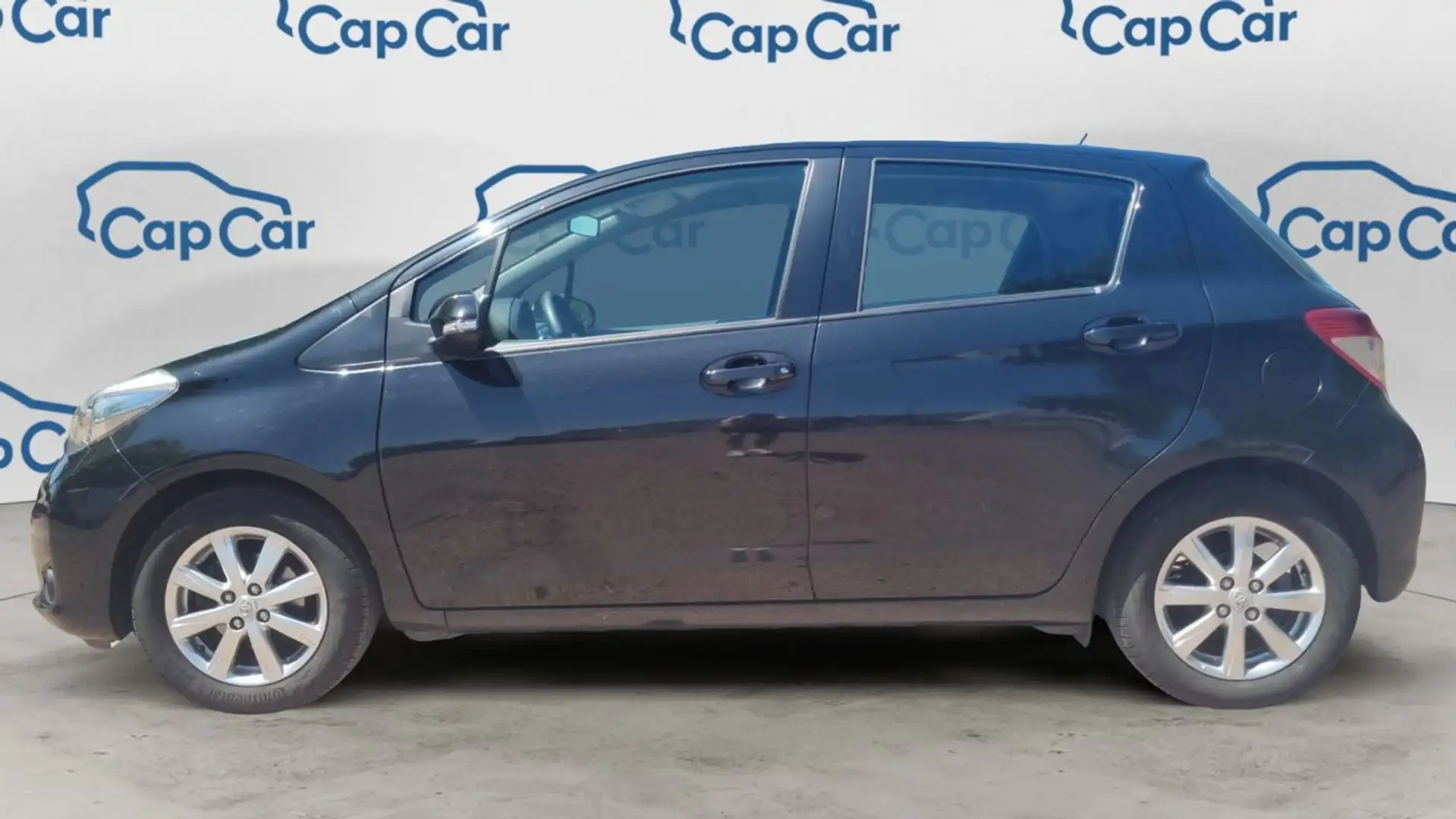 Toyota Yaris 1.0 VVT-i 69 Tendance Noir - 2