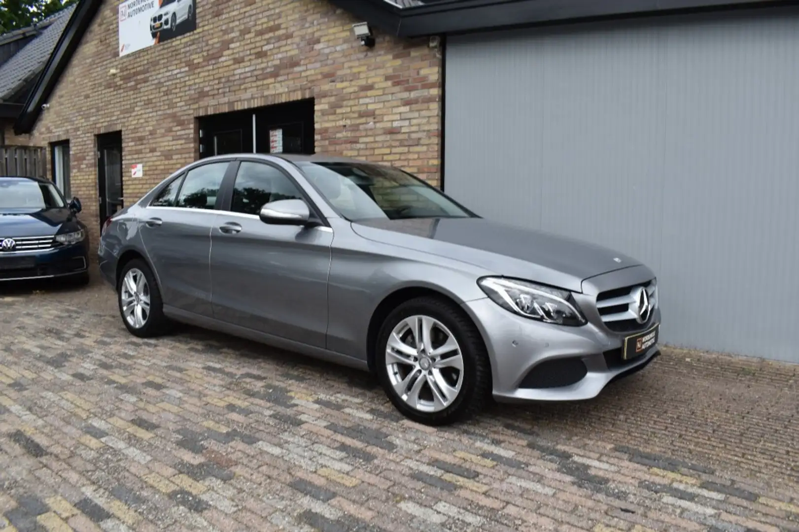 Mercedes-Benz C 220 220 CDI EDITION, Xenon, Navi, PDC Grijs - 2
