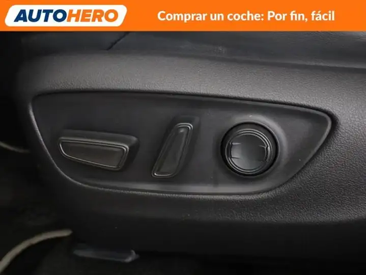 Toyota RAV4 2021, foto 22