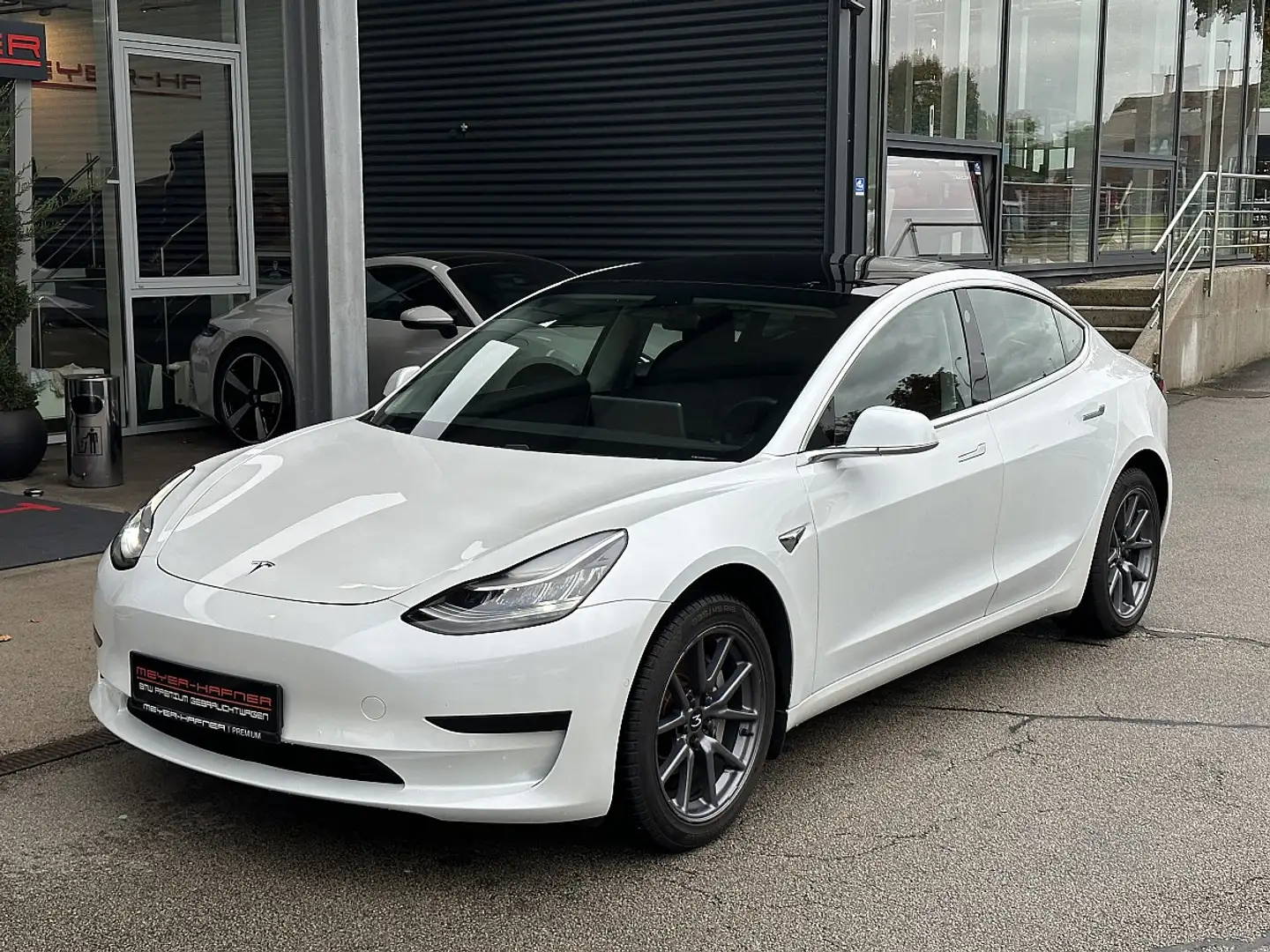 Tesla Model 3 Standard Range RWD 57,5kWh Weiß - 1