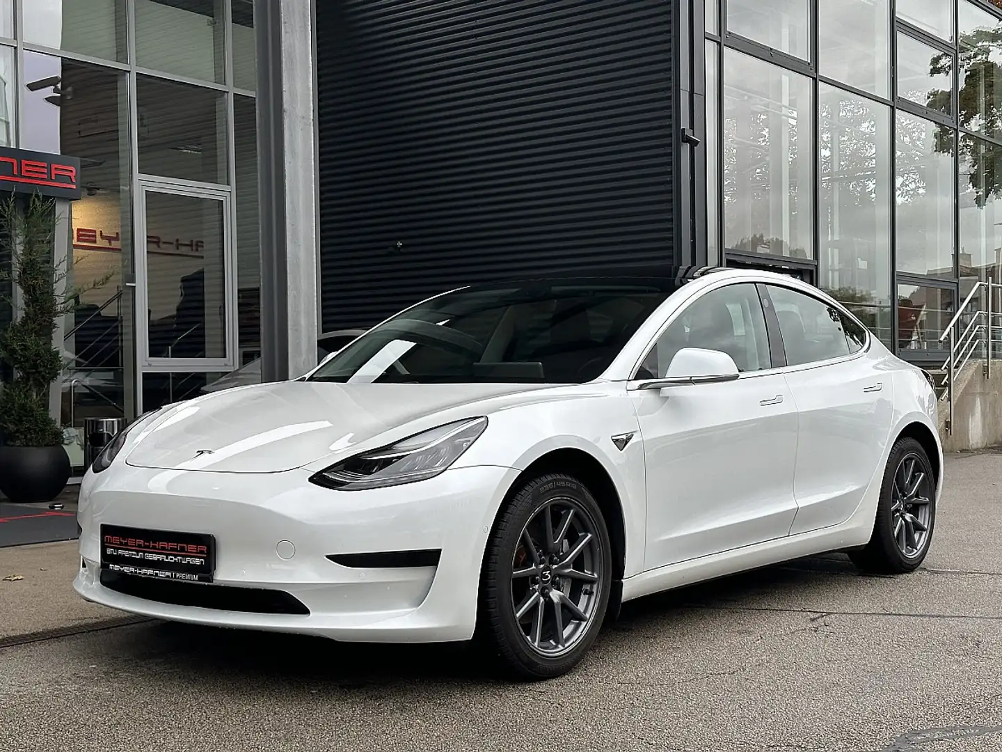 Tesla Model 3 Standard Range RWD 57,5kWh Weiß - 2