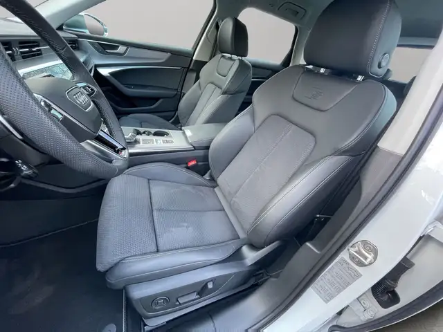 Audi S6 view 10