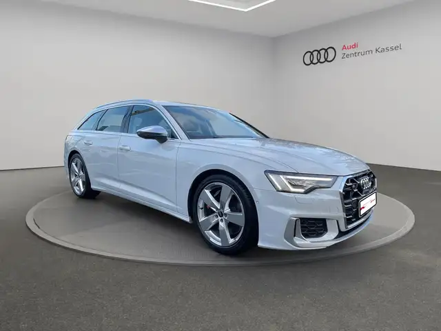 Audi S6 view 8