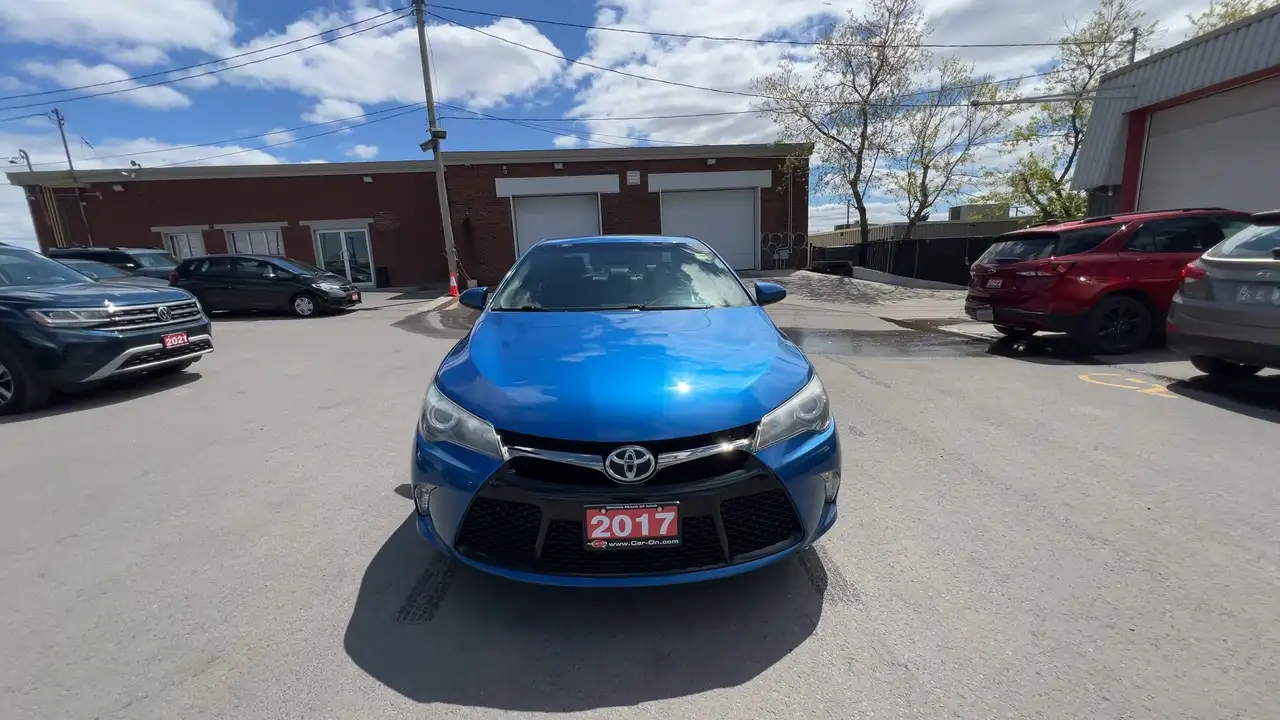 Toyota Camry снимка Toyota Camry