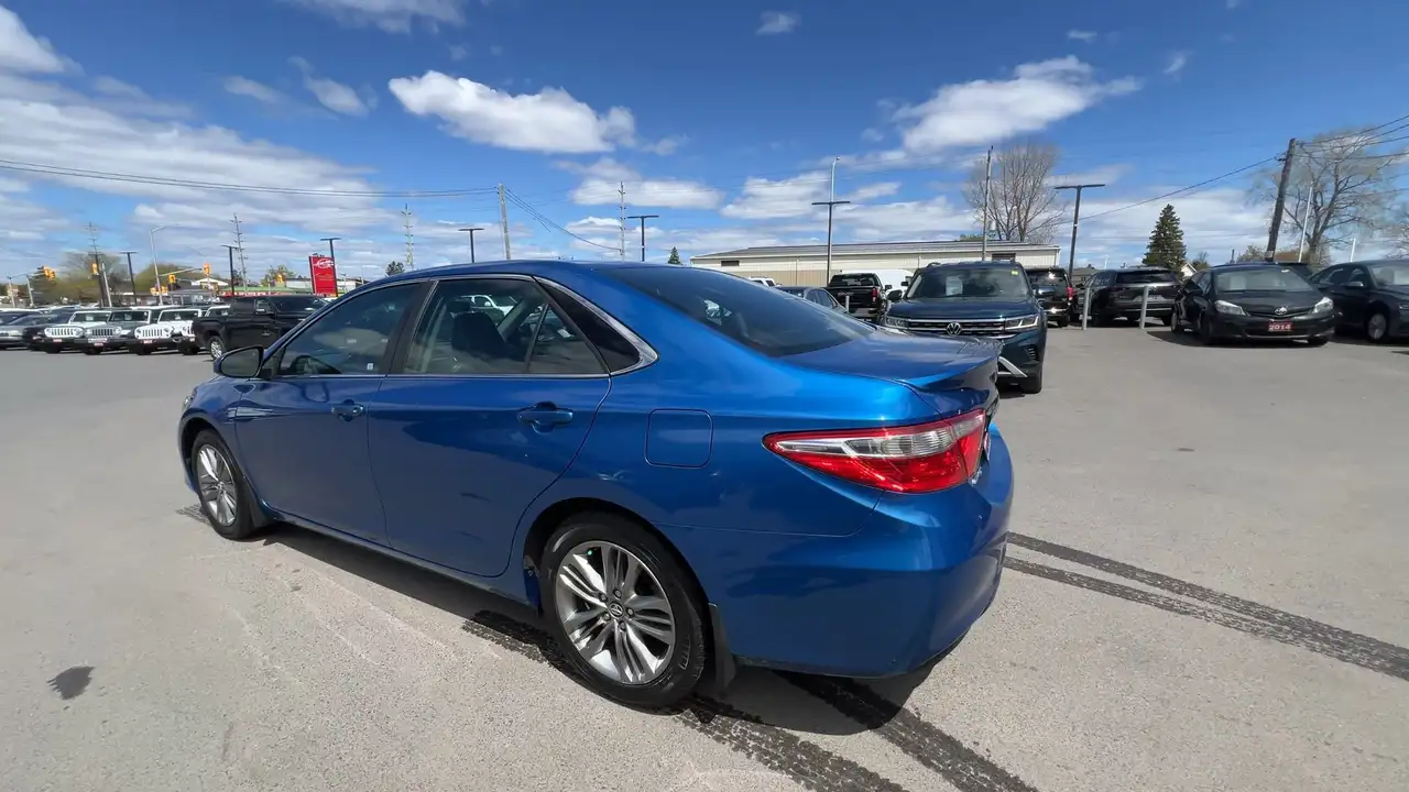 Toyota Camry снимка Toyota Camry