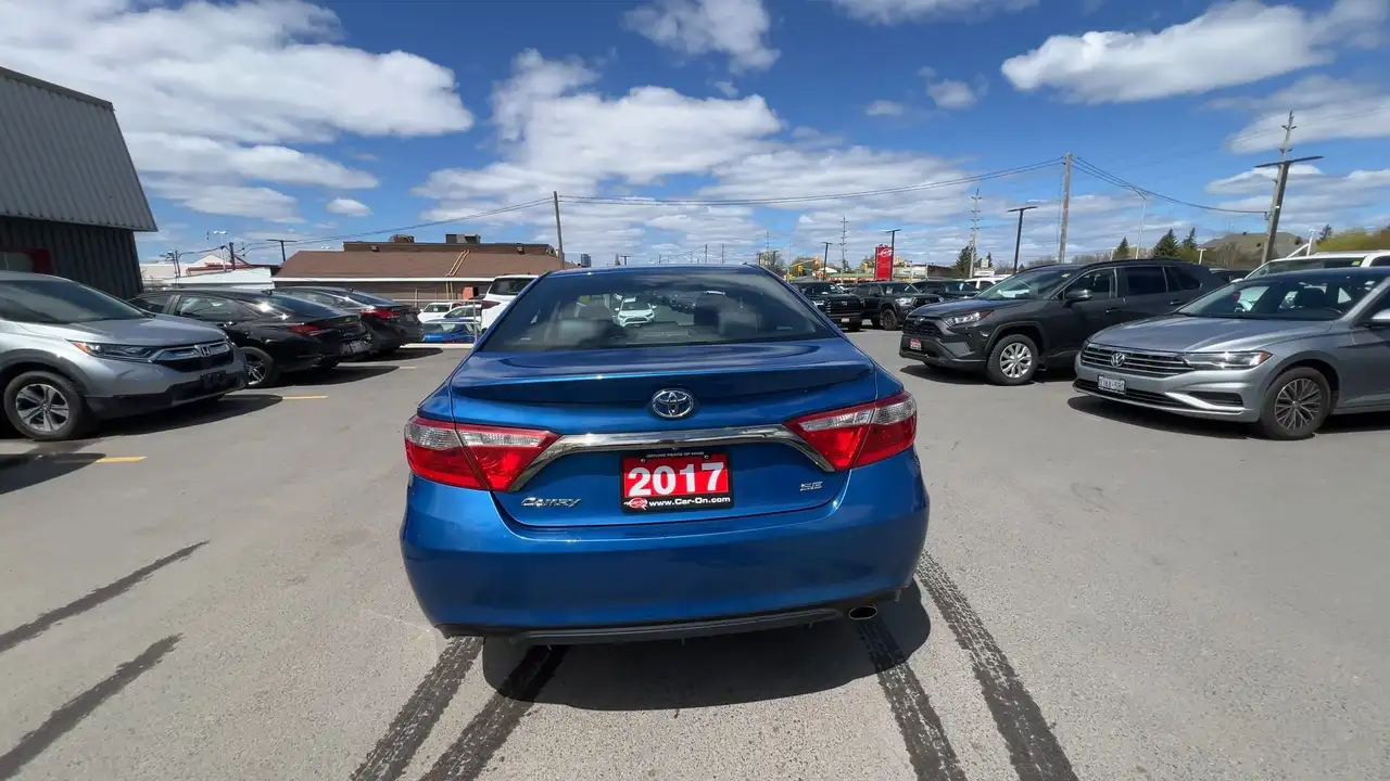 Toyota Camry снимка Toyota Camry