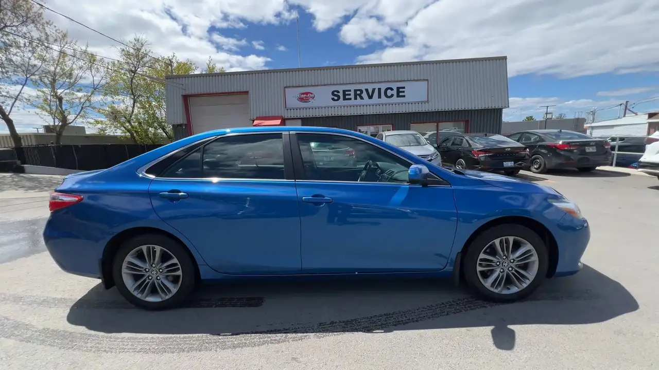 Toyota Camry снимка Toyota Camry