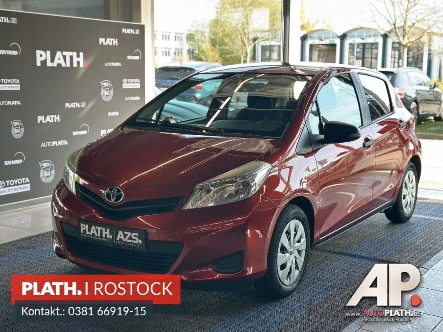 Toyota Yaris 1,33-l-Dual-VVT-i Cool Rojo - 1