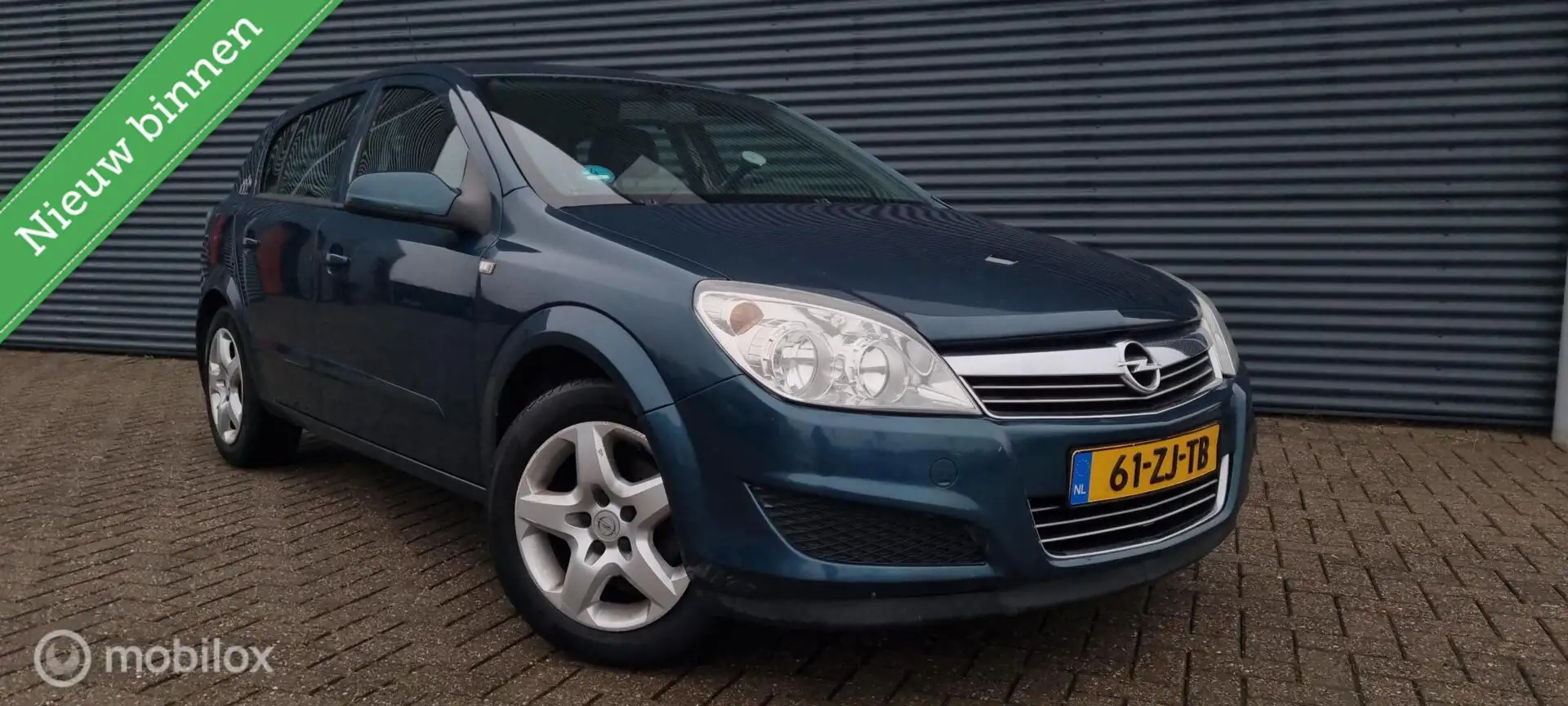 Opel Astra 1.6 Temptation Groen - 1