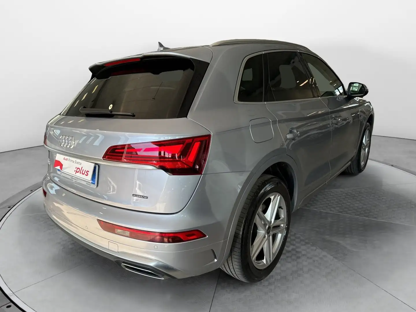 Audi Q5 40 2.0 tdi mhev 12V S line quattro s-tronic 204cv Argento - 2