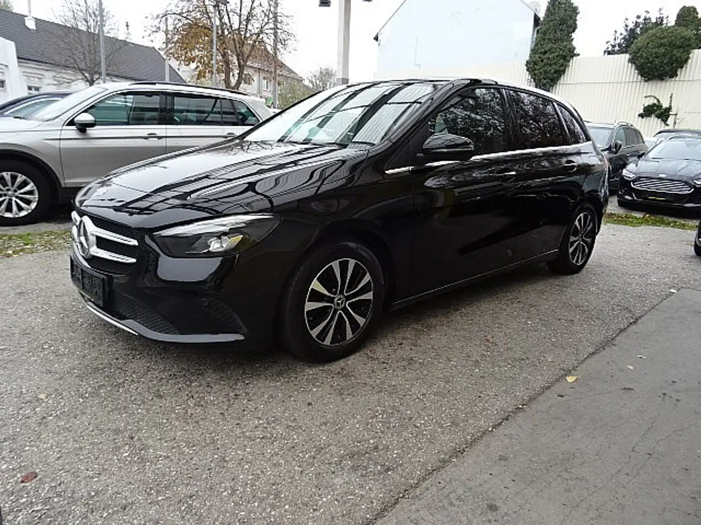 Mercedes-Benz B 180 d Aut. Schwarz - 2