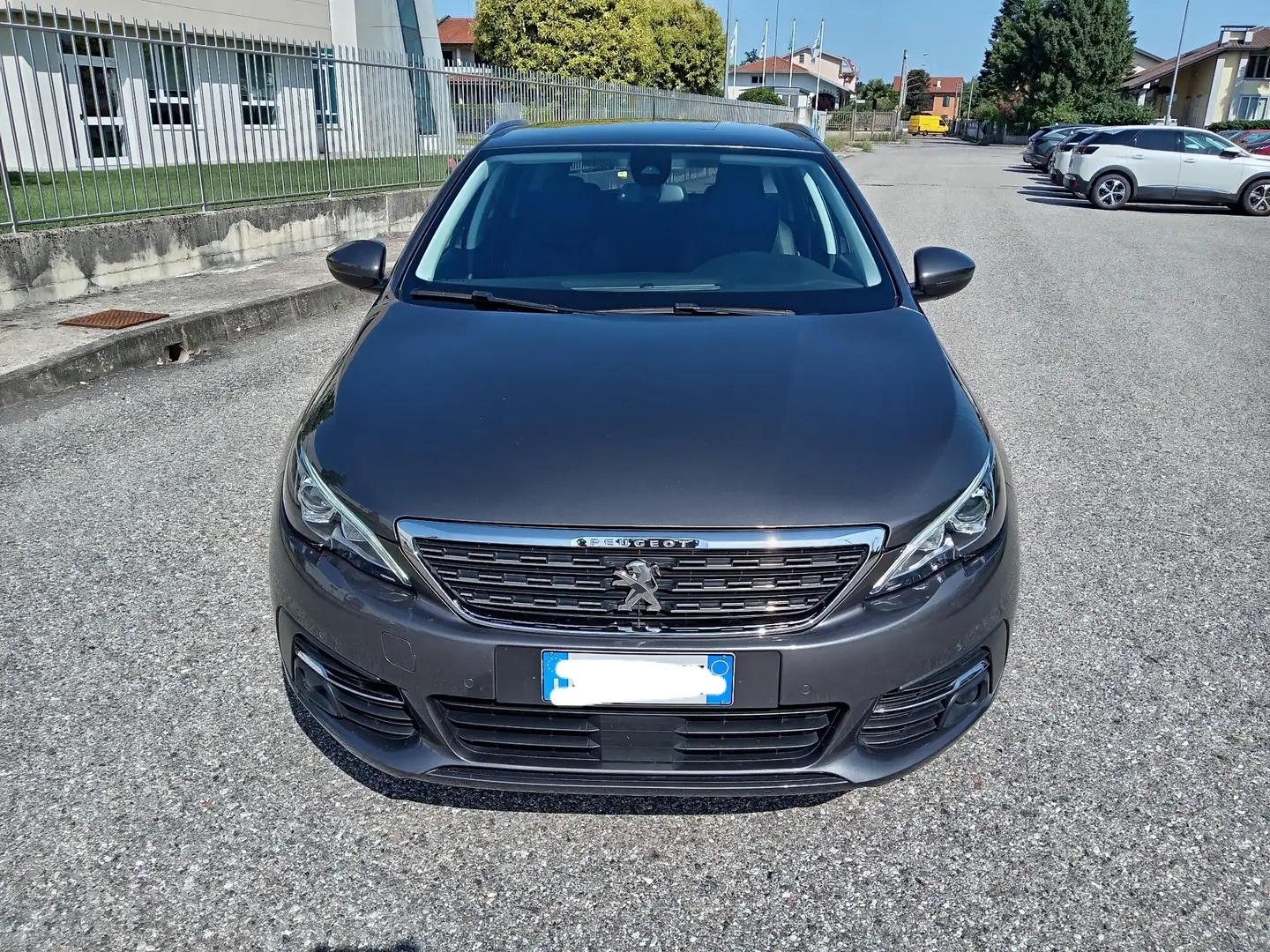 Peugeot 308 SW 1.5 bluehdi Allure 130cv aut. unicop Iva espost Grigio - 2
