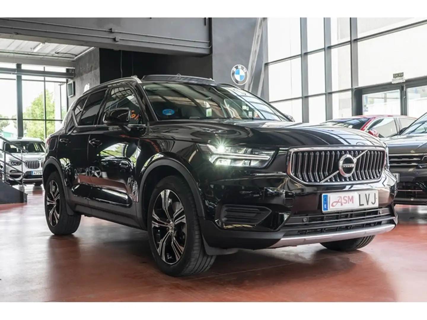 Volvo XC40 T4 Recharge Inscription Aut. Negro - 2