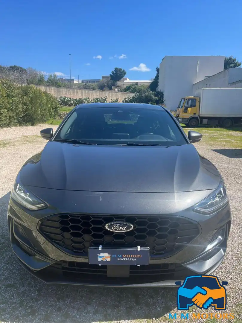 Ford Focus 1.0 EcoBoost Hybrid 125 CV 5p. ST-Line GARANZ.2030 Gris - 2