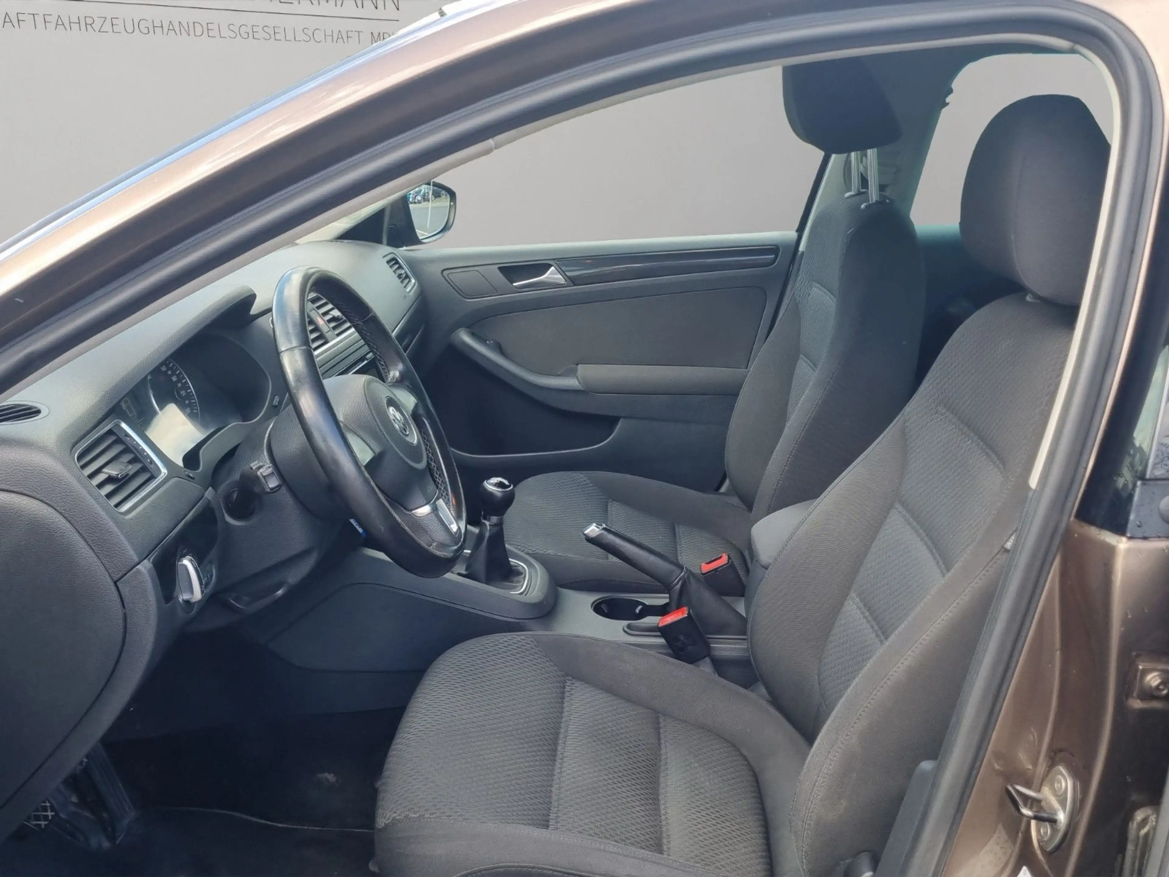 Volkswagen Jetta VI Comfortline 2.HAND WENIG KILOMETER — photo 8